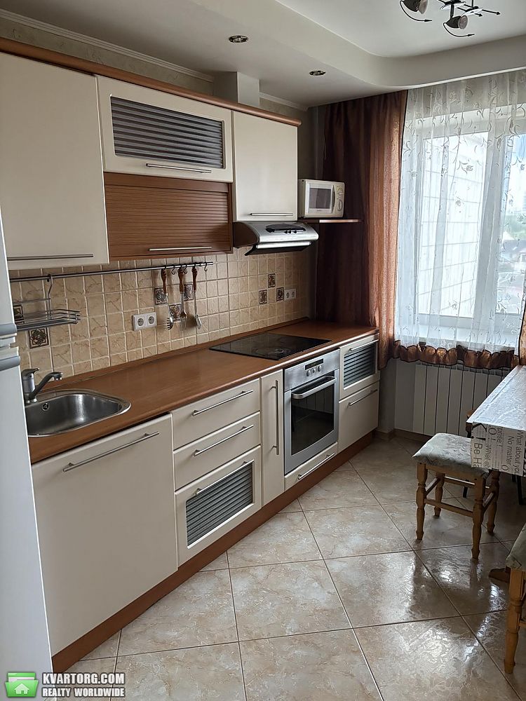 Rent out 1-room apartment. Киев, Дачна — photo 3
