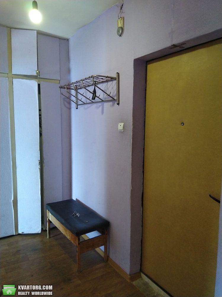 Rent out 1-room apartment. Киев, Паладина — photo 10