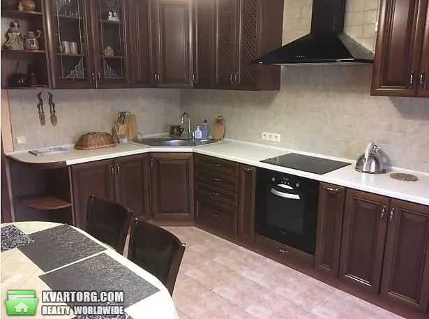 Rent out 2-room apartment. Киев,  Урловская — photo 1