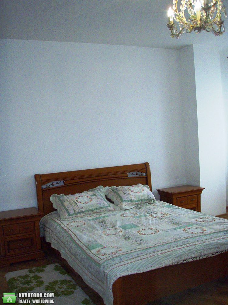 Rent out 2-room apartment. Киев,  Луначарского — photo 9