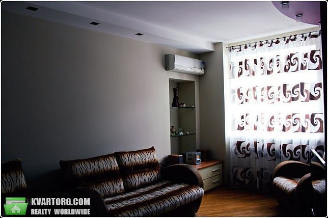 Rent out 2-room apartment. Киев,  Татарская — photo 3