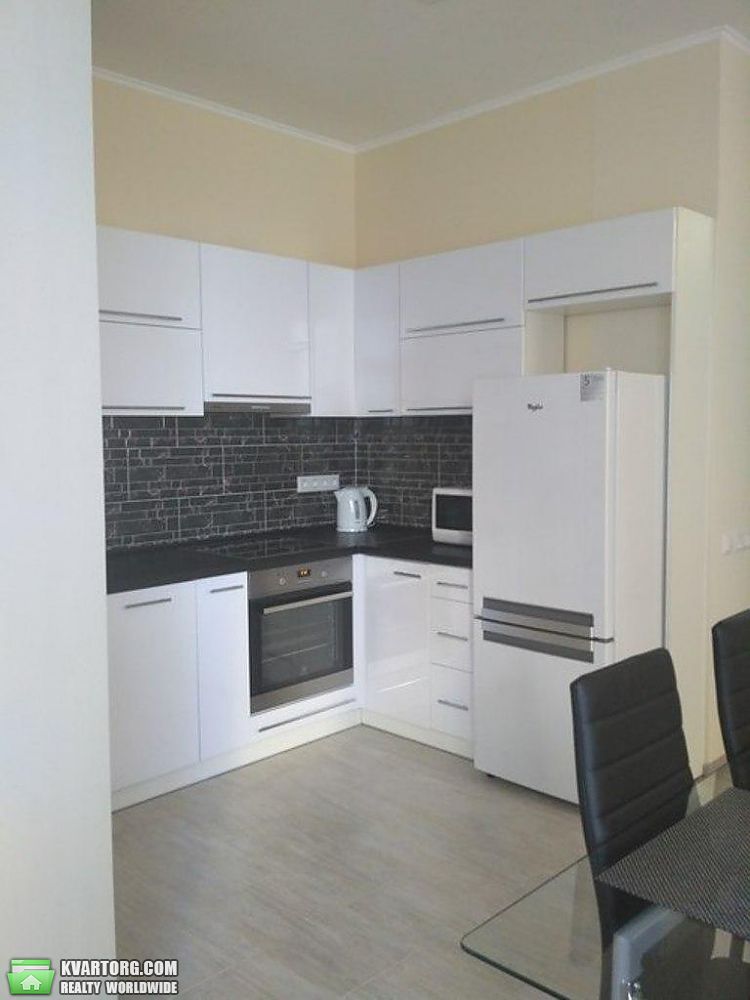 Rent out 2-room apartment. Киев,  Руданского — photo 5