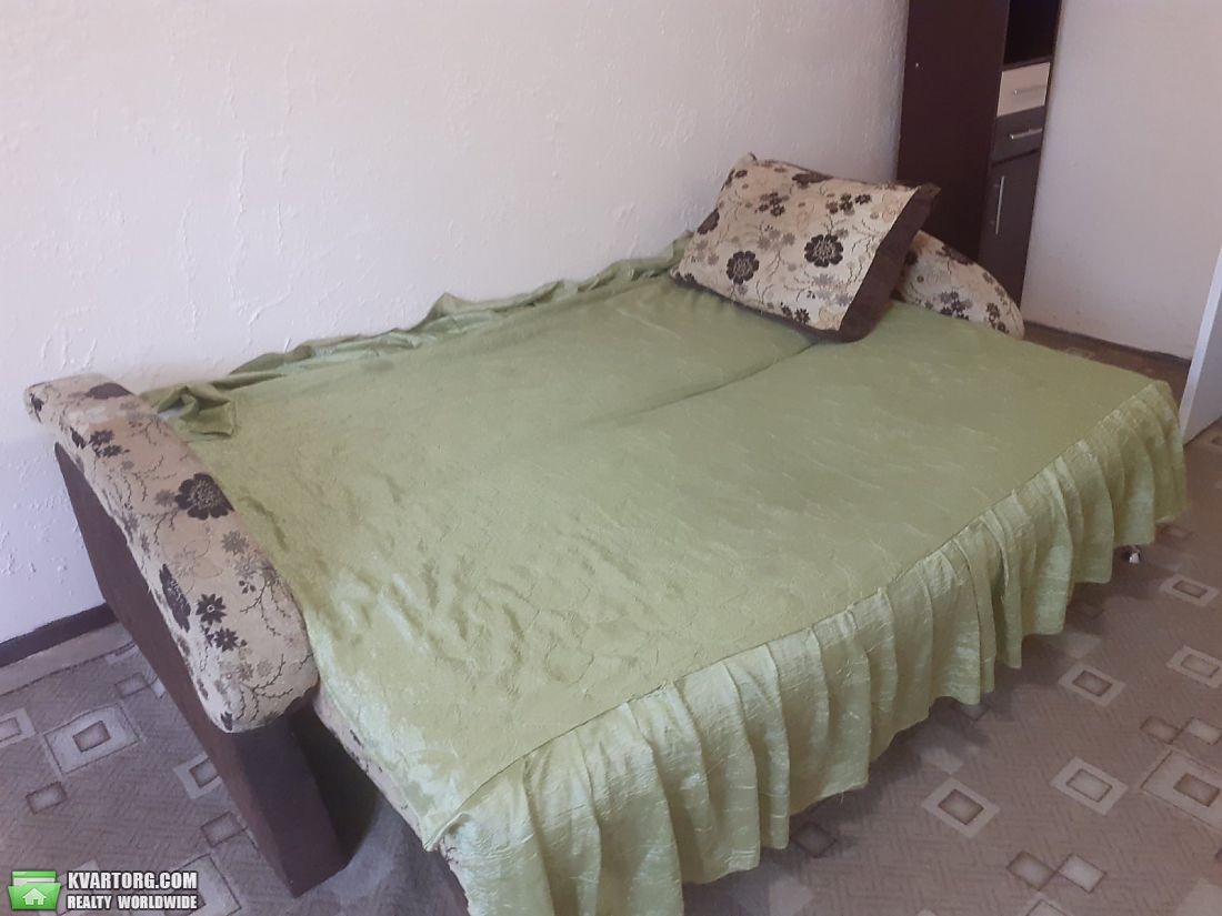 Rent out 1-room apartment. Киев,  Серова — photo 2
