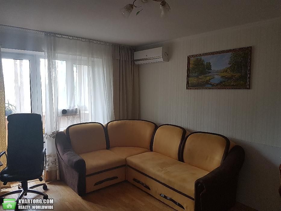Sell 3-room apartment. Киев,  Моторный пер — photo 2