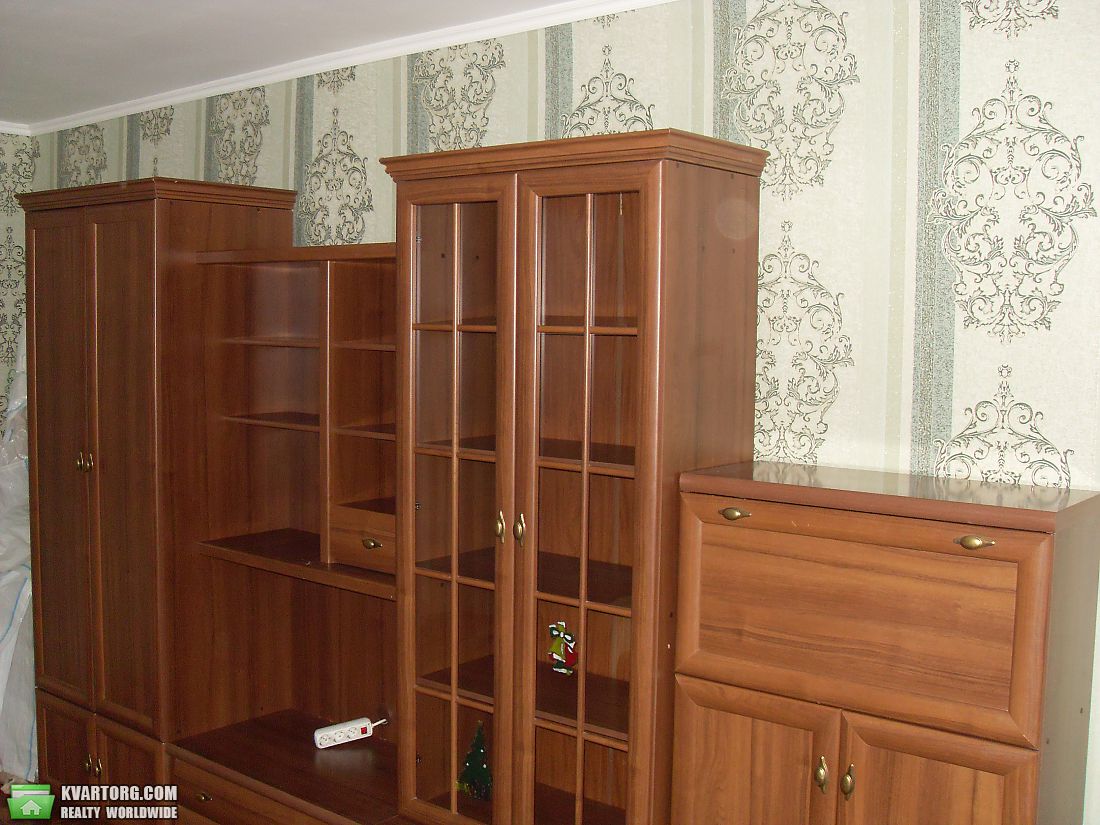 Rent out 2-room apartment. Киев, Виктора Ярмолы — photo 3