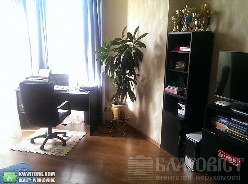 Sell 3-room apartment. Киев,  Соломенская — photo 2
