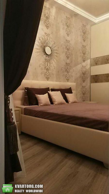 Rent out 2-room apartment. Киев,  Щорса — photo 6