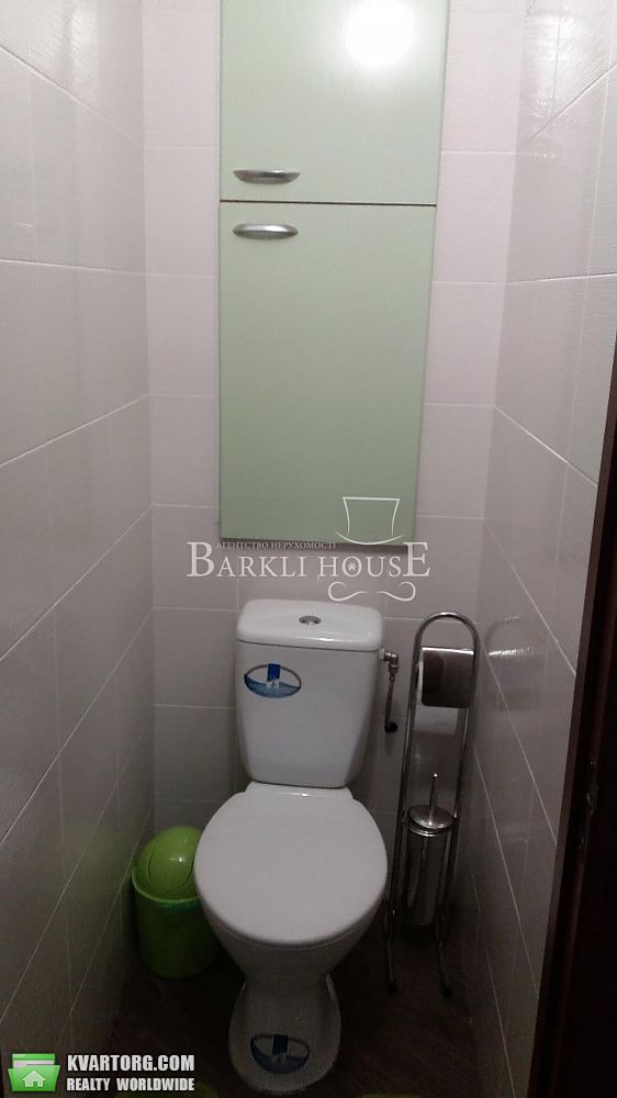 Rent out 3-room apartment. Киев,  Дмитриевская — photo 9