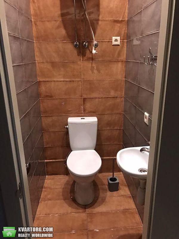 Rent out 3-room apartment. Киев,  Лысенко — photo 8