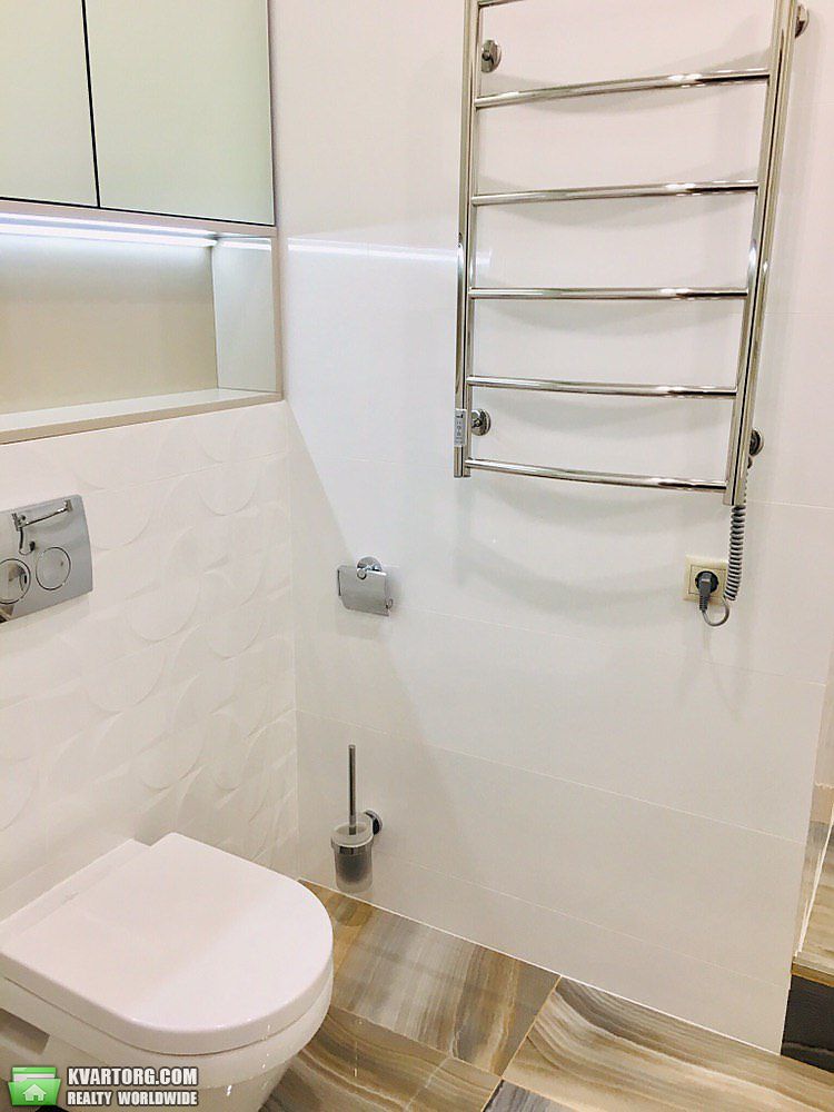 Sell 4-room apartment. Киев, Драгомирова ул. — photo 6
