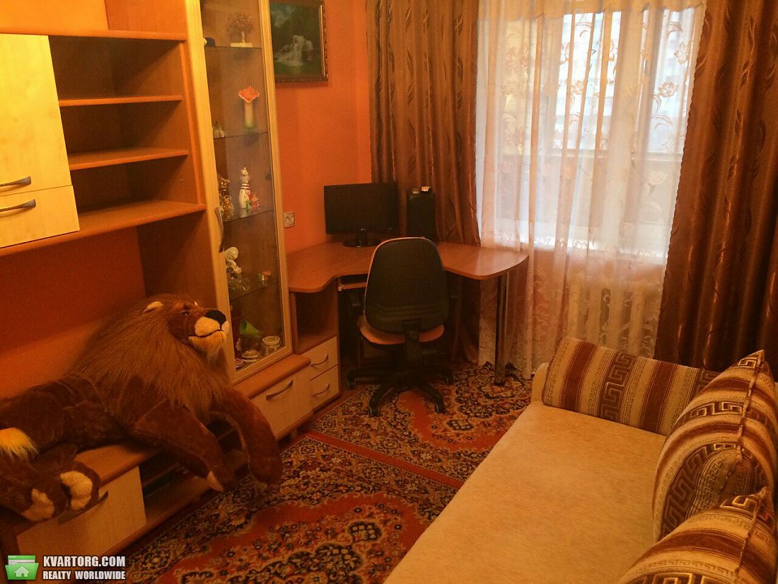 Sell 4-room apartment. Днепропетровск, Рабочая — photo 1