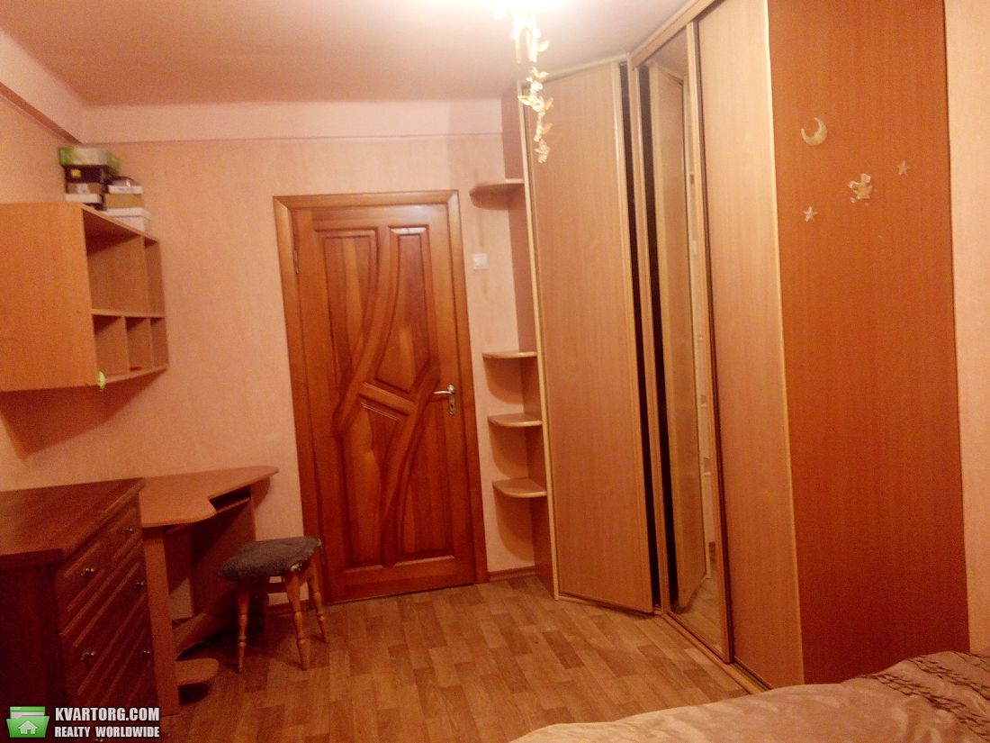 Rent out 2-room apartment. Киев,  Дарницкий бул — photo 4