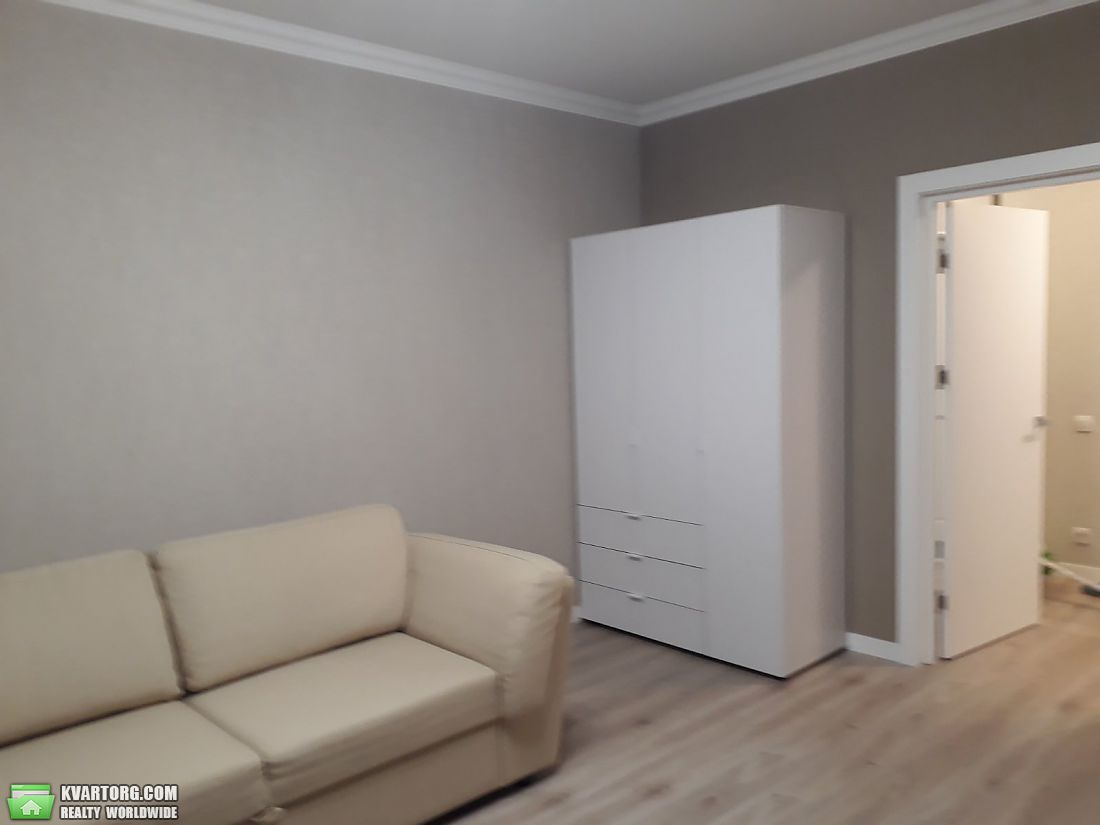 Rent out 1-room apartment. Киев, Вацлава Гавела — photo 2