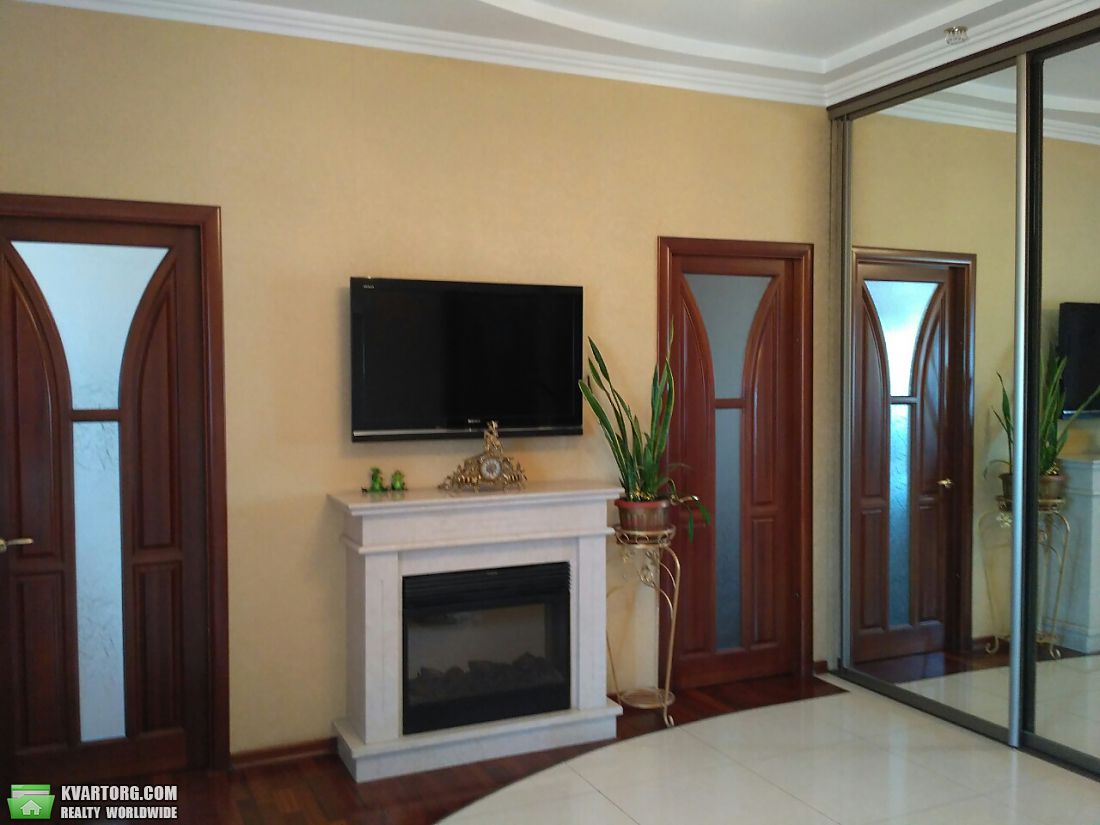 Rent out 3-room apartment. Одесса, Екатерининская — photo 1