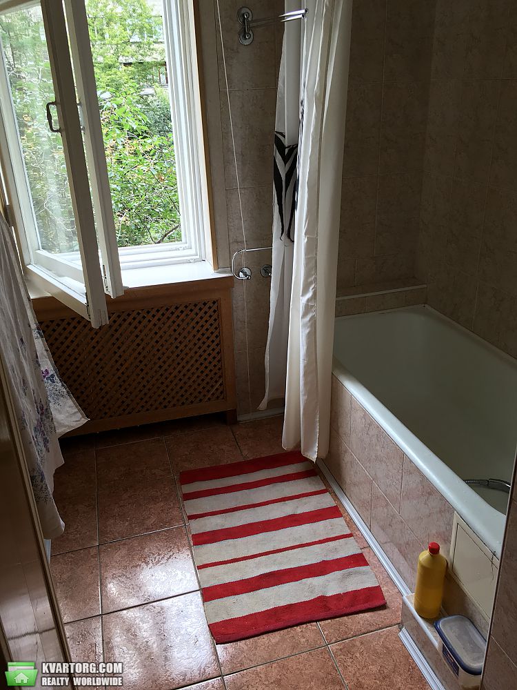 Rent out 1-room apartment. Киев,  Предславинская — photo 4