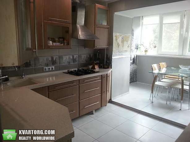 Sell 2-room apartment. Киев,  Нежинская — photo 1