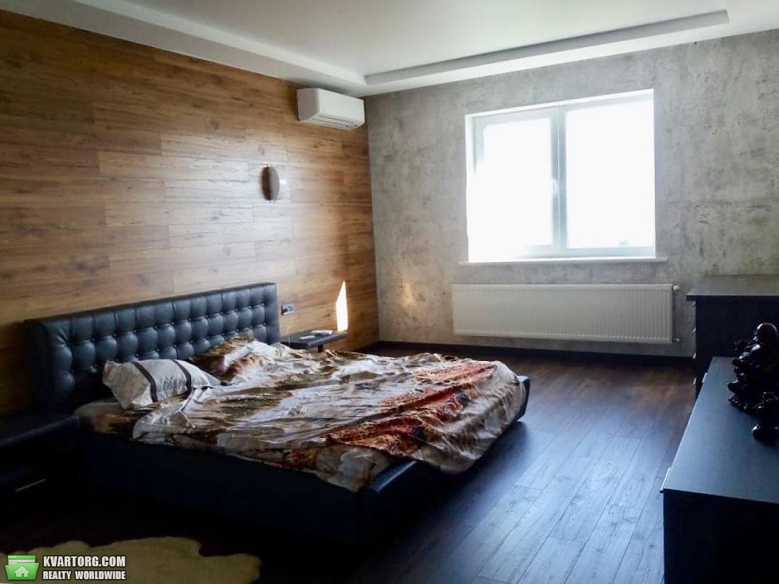 Rent out 4-room apartment. Киев,  Туманяна — photo 8