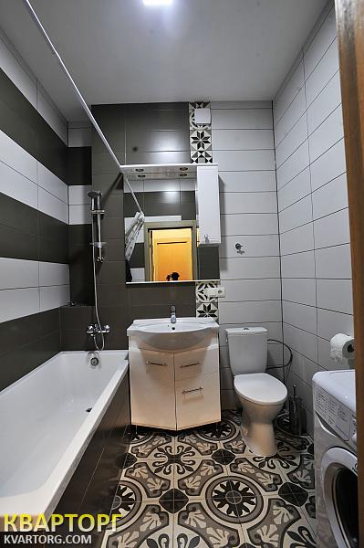 Sell 2-room apartment. Киев, Соляная — photo 3