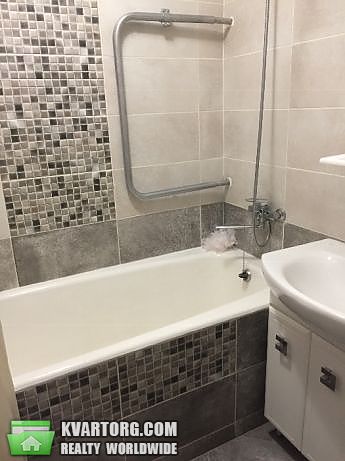 Rent out 1-room apartment. Киев,  Почайнинская — photo 4