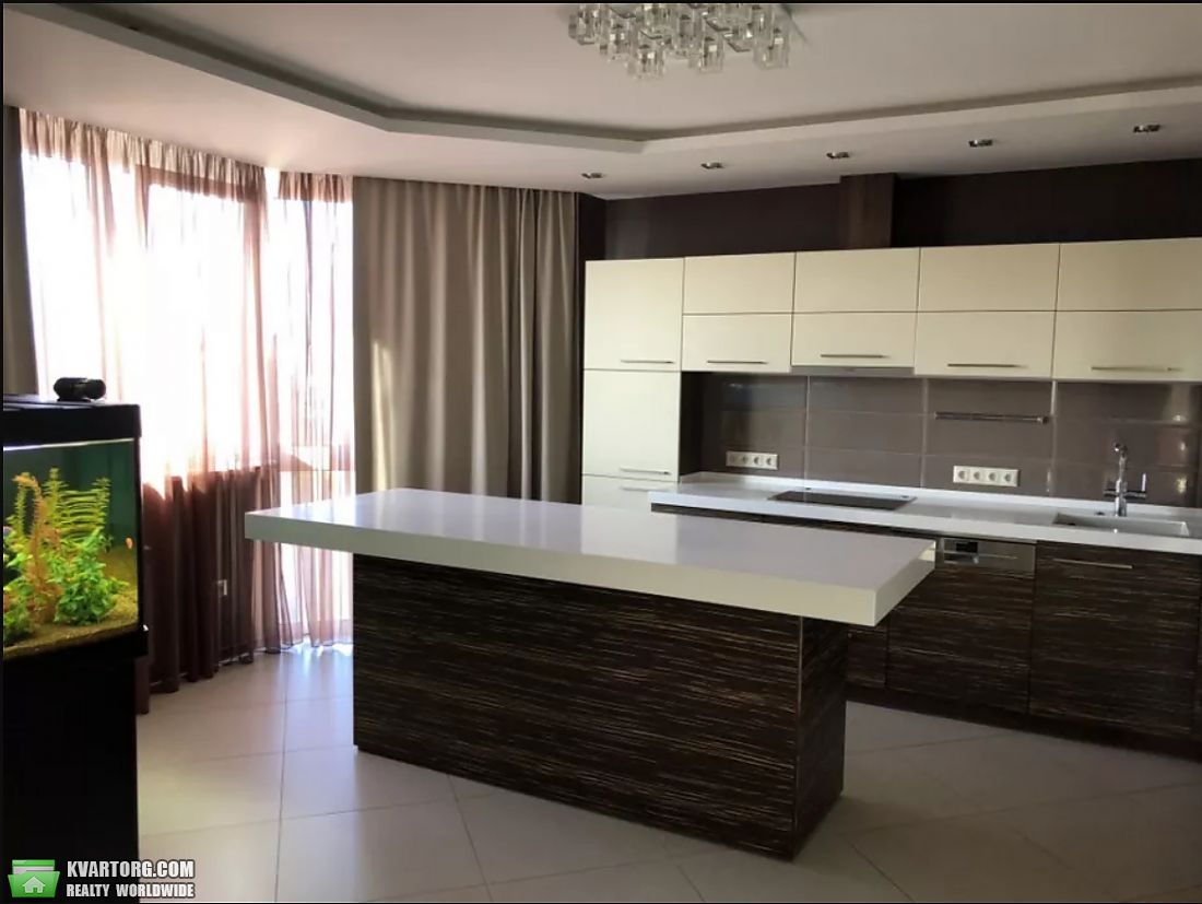 Rent out 3-room apartment. Киев, Гетьмана — photo 3