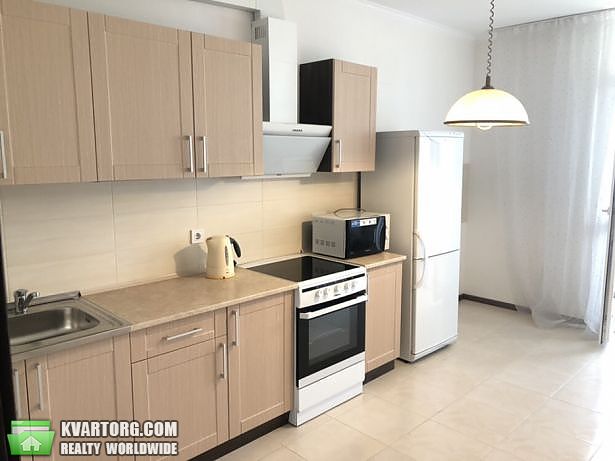 Rent out 1-room apartment. Киев, Воскресенская — photo 1