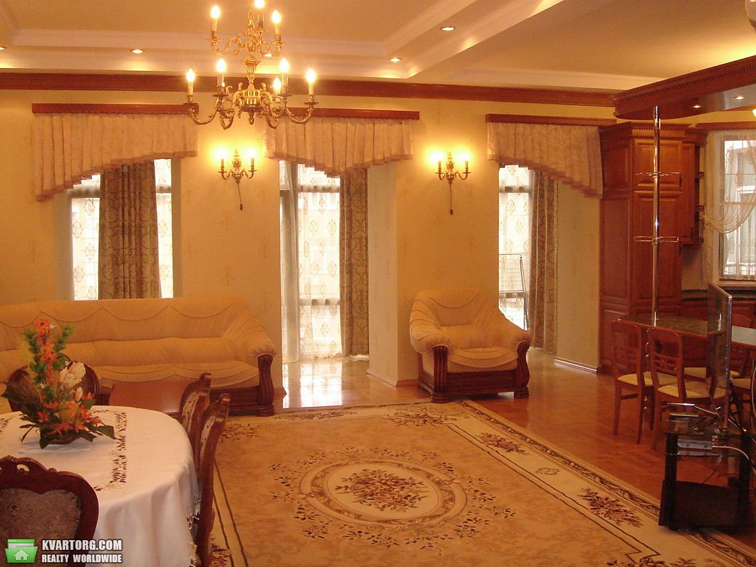 Rent out 3-room apartment. Киев, Трехсвятительская — photo 2