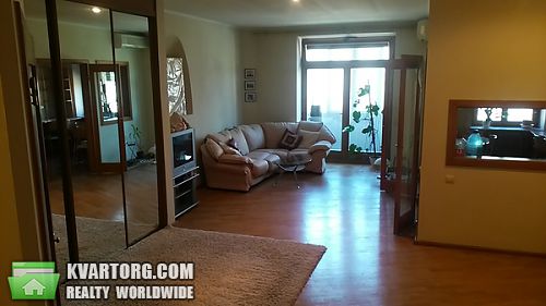 Rent out 1-room apartment. Киев, Багговутовская — photo 2