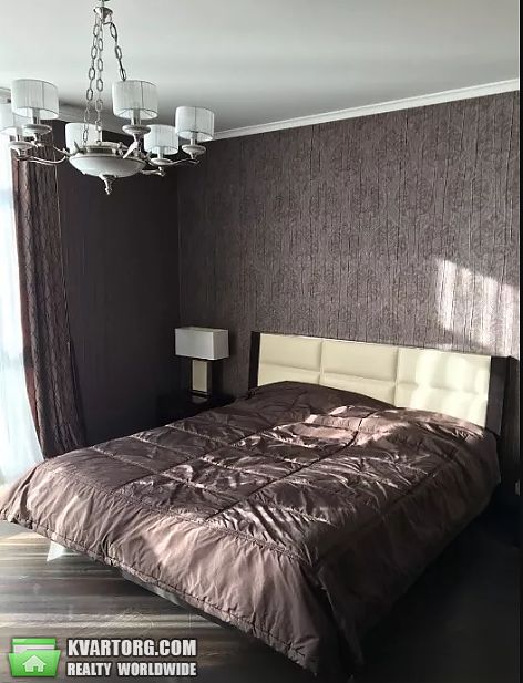 Rent out 3-room apartment. Киев,  Белорусская — photo 1