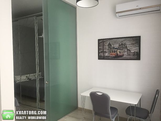 Rent out 2-room apartment. Киев, академика филатова — photo 9