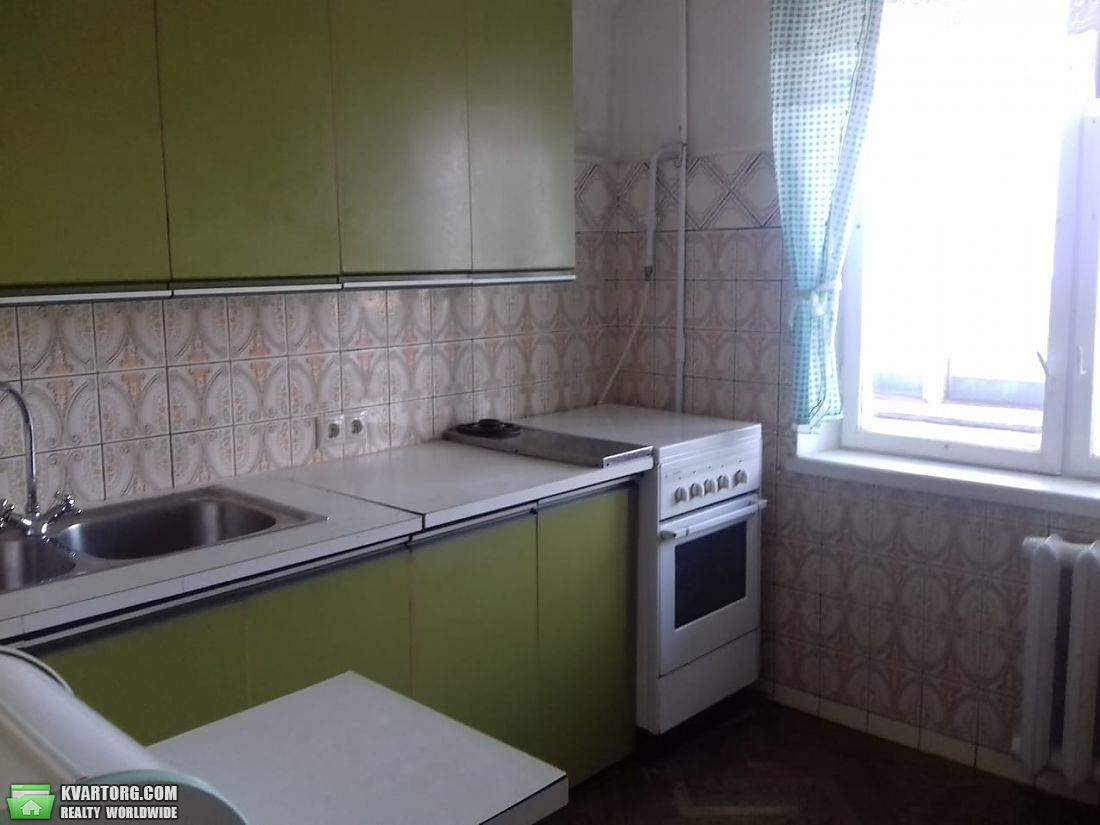 Rent out 3-room apartment. Киев,  Ольжича — photo 1