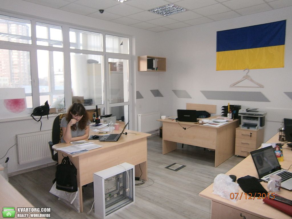 Rent out office. Киев, ул.Щорса — photo 1