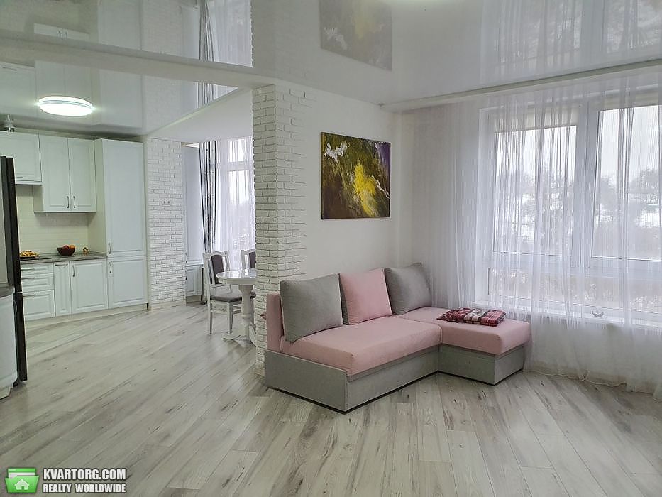 Rent out 3-room apartment. Львов, ДжЛенона — photo 1