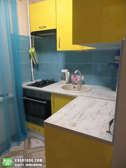 Rent out 1-room apartment. Киев, Богатырская — photo 1