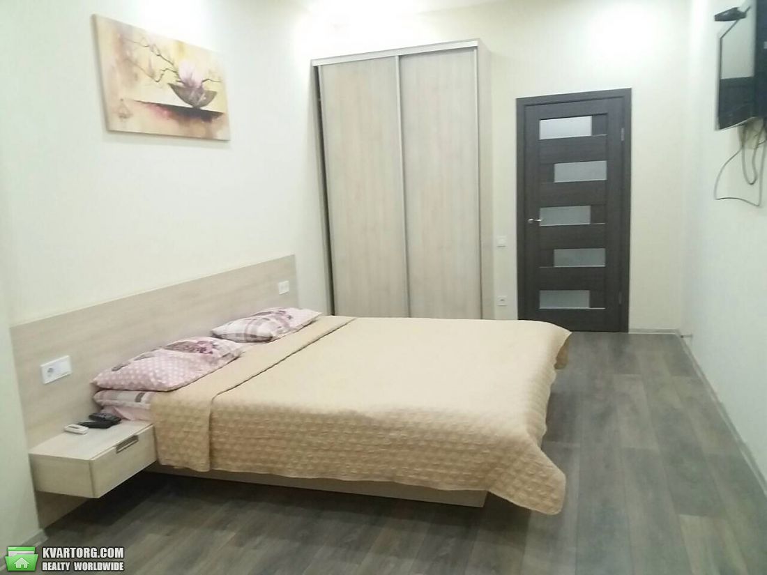 Rent out 1-room apartment. Одесса, Французский бульвар — photo 1