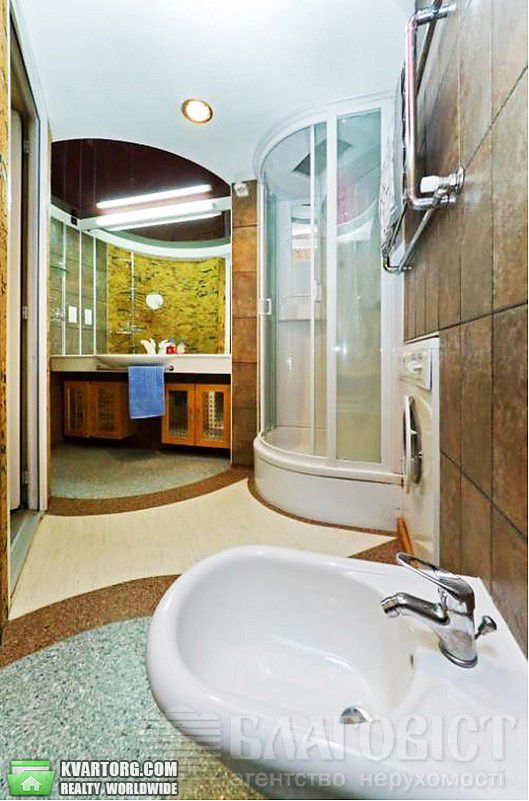 Sell 3-room apartment. Киев,  Богдана Хмельницкого — photo 8
