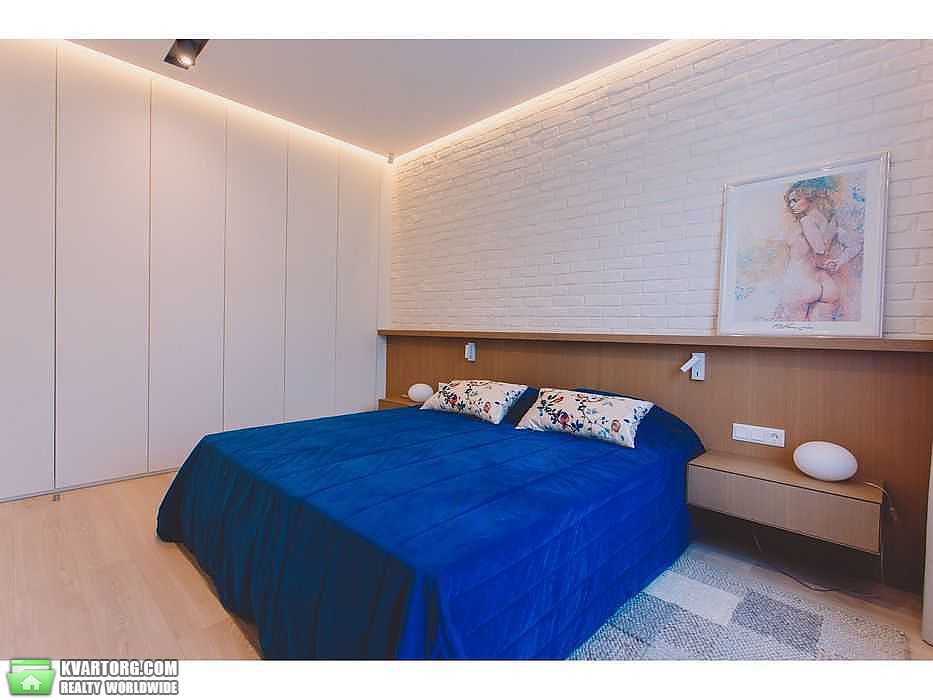 Rent out 3-room apartment. Киев,  Грушевского — photo 4