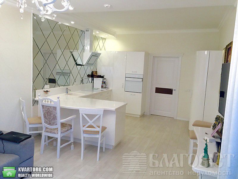 Sell 3-room apartment. Киев,  Ломоносова — photo 2