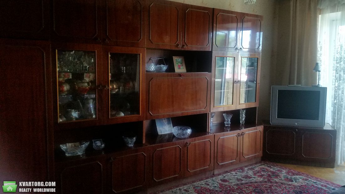 Rent out 3-room apartment. Киев,  Серафимовича — photo 4