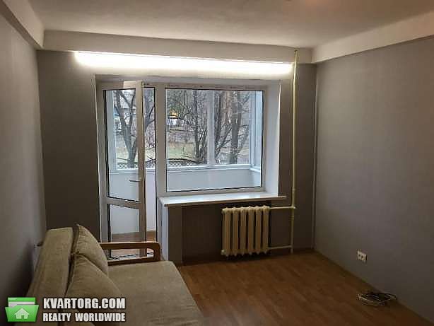 Rent out 1-room apartment. Киев,  Братиславская — photo 2
