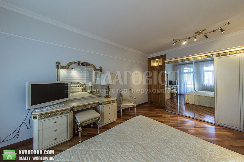 Rent out 3-room apartment. Киев,  Павловская — photo 7