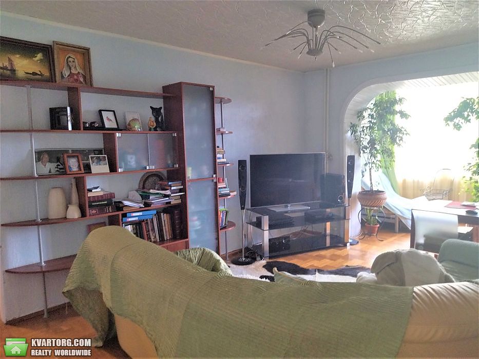 Sell 3-room apartment. Киев,  Курская — photo 3