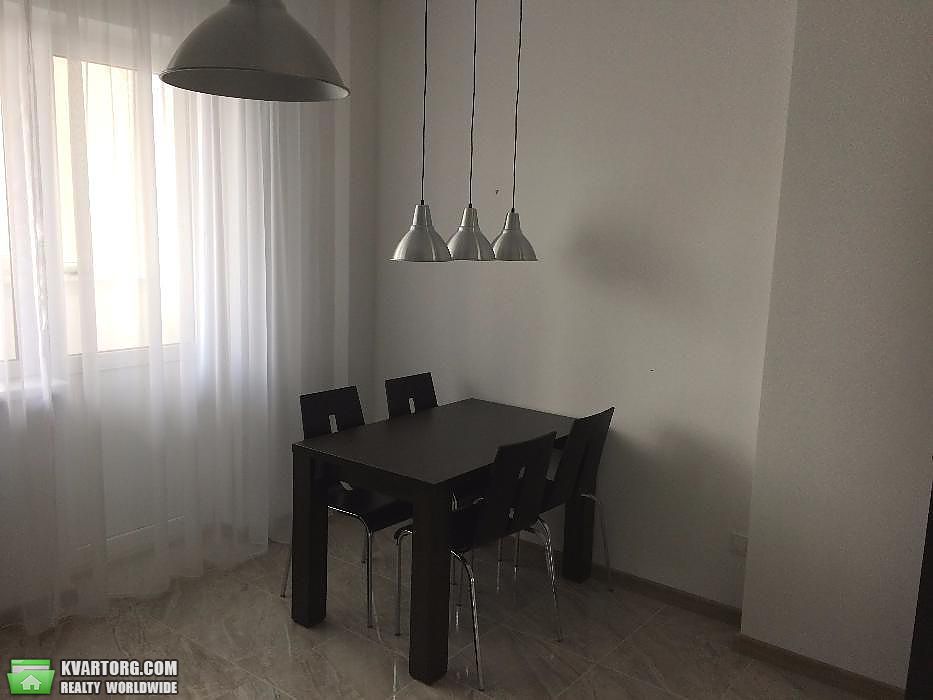 Rent out 2-room apartment. Киев,  Туманяна — photo 5