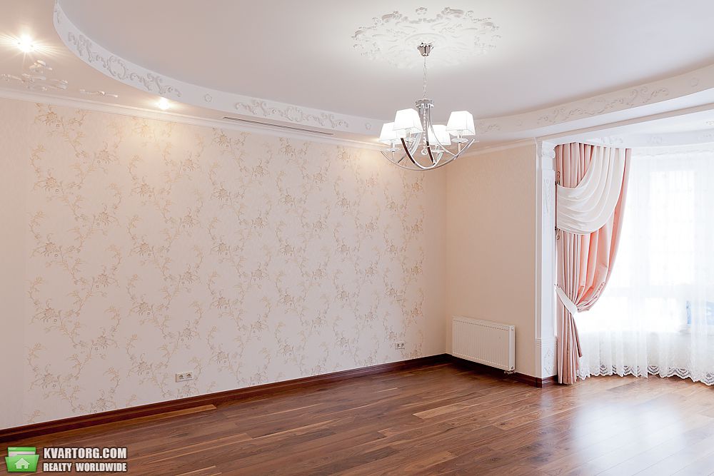 Rent out 4-room apartment. Киев,  Институтская — photo 7