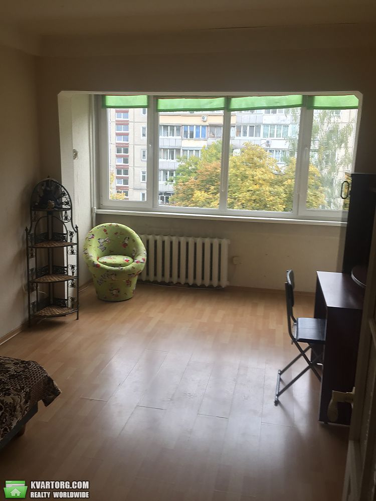 Rent out 3-room apartment. Киев,  Булаховского — photo 5
