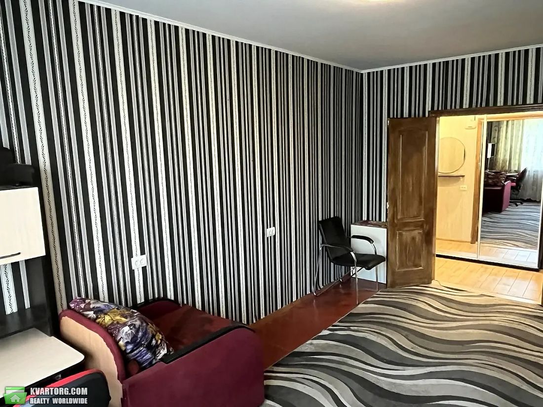 Rent out 1-room apartment. Киев, Харченка — photo 2