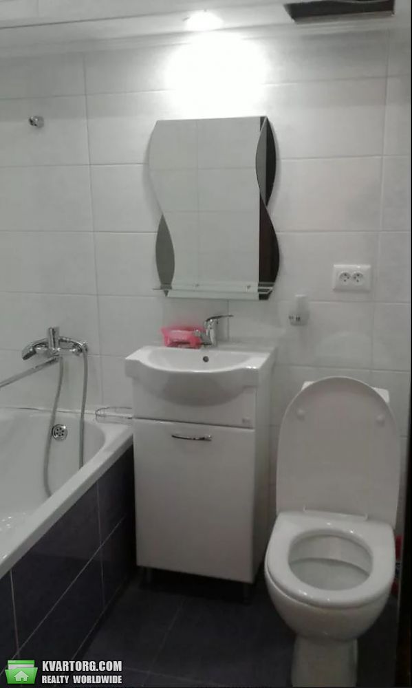 Rent out 2-room apartment. Киев,  Малиновского — photo 6