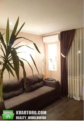 Rent out 2-room apartment. Киев, евгена Коновальця — photo 1
