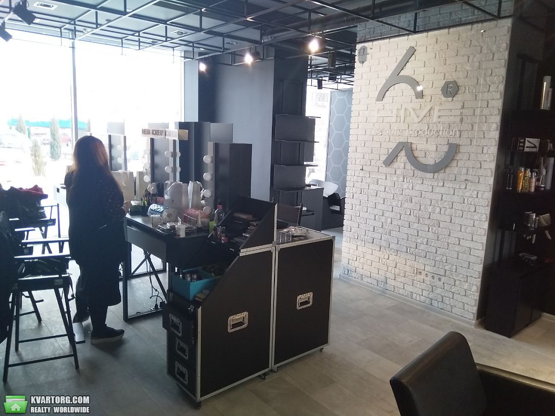 Rent out office. Киев,  Бажана — photo 2