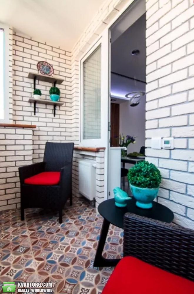 Rent out 2-room apartment. Киев,  Моторный пер — photo 7