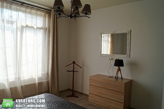 Rent out 2-room apartment. Киев, луценко — photo 8